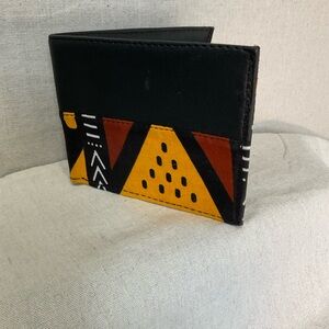 African print, slim wallet  excellent condition